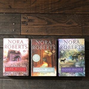 3/$15 Nora Roberts trilogy - Witches.spellsMagick